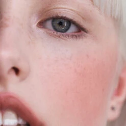 Bisou Blush Crème -Meilleur Cosmétiques Magasin 1vfr bisou blush louise carre