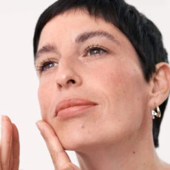 UV Damage Rescue Sérum Après-Soleil 10 UV Damage Rescue Sérum Après-Soleil -Meilleur Cosmétiques Magasin 4vfr serums superlatif UV damage rescue carre