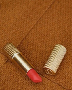 Rouge à Lèvres Semi Mat -Meilleur Cosmétiques Magasin Capture d ecran 2023 05 09 a 10.47.23