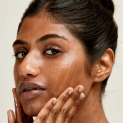 Carbon Star Detoxifying Oil Huile Détoxifiante 11 Carbon Star Detoxifying Oil Huile Détoxifiante -Meilleur Cosmétiques Magasin Encart Inspi Carbon Star 1