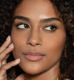 Clean Line Eye-Liner Liquide 8 Clean Line Eye-Liner Liquide -Meilleur Cosmétiques Magasin ILIACleanLineGelLiner D 3