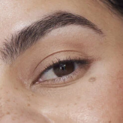 Liquid Powder Matte Eye Tint Fard à Paupières Crème Mat -Meilleur Cosmétiques Magasin Liquid Powder Matte Comparision Grid ADOBE