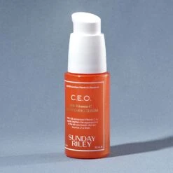 Sunday Riley C.E.O. 15% Vitamin C Brightening Serum Éclaircissant -Meilleur Cosmétiques Magasin visuel inspi serum